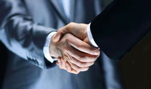 خرید سهم در بحبوحه توافق!