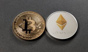 آغاز محتاطانه هفته برای صندوق‌های ETF بیت‌کوین؛ تداوم درخشش سولانا