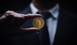 انباشت بی‌سابقه بیت‌کوین توسط هولدرهای بلندمدت؛ ۸۰۰ هزار بیت‌کوین در ماه!