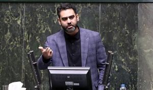 امیر حسین ثابتی : وقت استیضاح وزرای پزشکیان فرا رسید