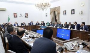 عارف : داوطلب جنگ نیستیم؛ پیش‌بینی اقتصادی برای مکانیزم ماشه انجام شده است