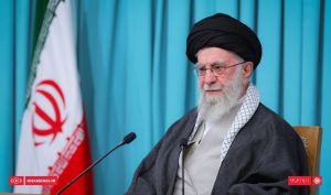 رهبر معظم انقلاب اسلامی : مذاکره با آمریکا در شرایط کنونی هیچ سودی برای کشور ندارد / بمب هسته‌ای نداریم و نخواهیم داشت