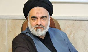 امام جمعه اصفهان: وضعیت آمریکا و اعتراضات علیه ترامپ شبیه روزهای پایانی حکومت پهلوی است
