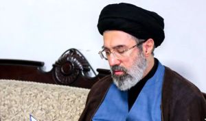حجت‌الاسلام‌ مجتبی خامنه‌ای در سلامت کامل است