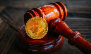 بیت‌کوین در ۹۵ هزار دلار متوقف شد؛ لایحه نظارتی به تعویق افتاد