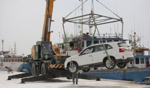 واردات خودروهای کارکرده و موتور بالا به مناطق آزاد آزاد شد
