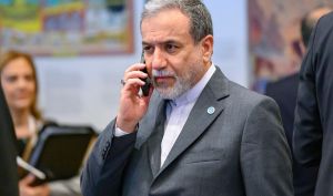 عراقچی: اصرار گروسی بر بازدید از تاسیسات هسته‌ای بمباران‌شده، بی‌معنا است