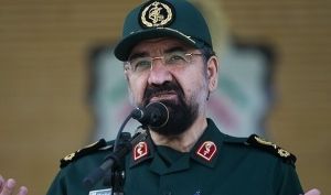 محسن رضایی به رسانه‌ها: درباره زمان جنگ گمانه‌زنی نکنید