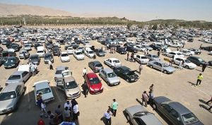 افزایش ۷۰ تا ۳۰۰ میلیون تومانی قیمت خودرو در ۶۰ روز؛ همزمان با افت ۱۵ هزار تومانی دلار