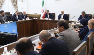 عارف: دشمن می‌خواهد شکست نظامی را در جنگ اقتصادی جبران کند |مهار گرانی و حفظ قدرت خرید مردم اولویت دولت است