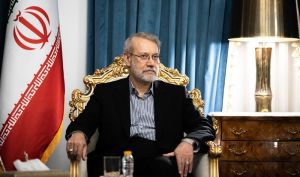 لاریجانی: دروغ است که ایران مذاکره نمی‌کند