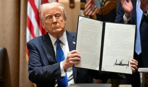 پایان طولانی‌ترین تعطیلی دولت فدرال آمریکا پس از ۴۳ روز