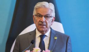 وزیر دفاع پاکستان: در هر شرایطی در کنار ایرانیم