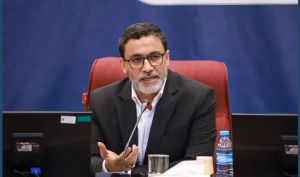 نماینده مجلس: عوارض تنگه هرمز سالانه ۱۵ میلیارد دلار درآمد دارد