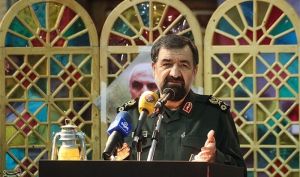 محسن رضایی: رهبر انقلاب به صورت مستقیم عملیات علیه اسرائیل را فرماندهی کردند