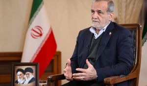 پزشکیان: ماهانه ۸ تا ۲۰ میلیون تومان یارانه بنزین به هر خودرو می‌دهیم / در یک جنگ تمام‌عیار با آمریکا، اسرائیل و اروپا هستیم