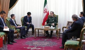 دیدار دبیر شورای عالی امنیت ملی با سفیر چین؛ تاکید بر شروط ایران درباره تنگه هرمز