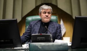 تاجگردون: بودجه ۱۴۰۵ در موعد مقرر ابلاغ می‌شود / تضمین پرداخت حقوق و تأمین کالاهای اساسی در سال آینده