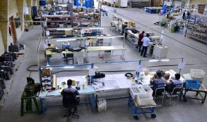 جزئیات وام حمایتی دولت برای حفظ اشتغال بنگاه‌ها | تسهیلات ۴۴ میلیون تومانی برای هر کارگر
