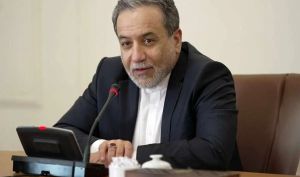 عراقچی: محافظه‌کار نشده‌ام، در چارچوب حاکمیت عمل می‌کنم / احتمال فعال شدن اسنپ‌بک را انکار نمی‌کنم