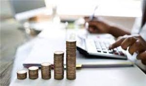 مدیریت بازار پول و تورم با جابجایی یک فرد سامان می گیرد؟