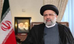 رئیسی در گفت‌ و گوی تلویزیونی: قیمت نان، دارو و بنزین به‌ هیچ عنوان افزایش نمی‌ یابد