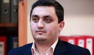 فدایی: قابلیت گشایش نماد وآیند وجود دارد، اما...