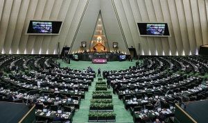 یک نماینده مجلس: با تغییر رئیس بانک مرکزی مشکل گرانی حل نخواهد شد
