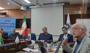 امینی: برای صادرات موفق و قدرتمند باید از اقدامات جزیره ای پرهیز شود