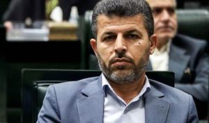 هشدار عضو هیأت‌رئیسه مجلس به آمریکا: ایران سلاح‌های محرمانه آماده کرده است/ به ناوهای خود دل نبندید