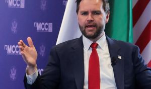 ونس، معاون ترامپ: درباره ایران هدف نخست ما حفظ ثبات قیمت انرژی و هدف دوم این است که اطمینان حاصل کنیم ایران هرگز به سلاح هسته‌ای دست پیدا نمی‌کند