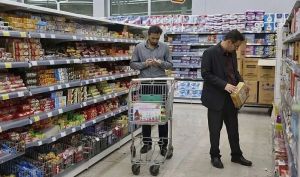 وزارت کار: هیچ گروهی از دریافت کالابرگ مرداد ماه حذف نشده