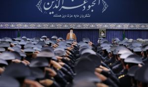 رهبر انقلاب : مذاکره با آمریکا عاقلانه نیست