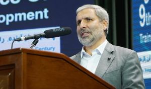 در نهمین کنفرانس ملی آموزش و توسعه سرمایه انسانی صورت گرفت؛ اهدای تندیس سیمین 3 ستاره به مدیرعامل شرکت مس