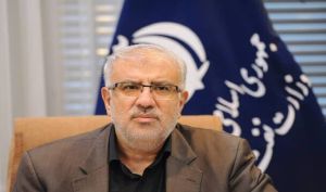 وزیر نفت: عمده پول نفت را نقدی می گیریم