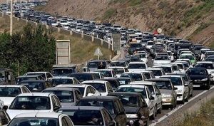 ترافیک در محورهای چالوس و هراز سنگین است
