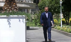 خاندوزی: نزول تورم‌ ماهانه ادامه دار خواهد بود