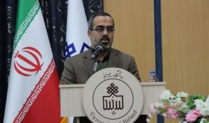 ایزدخواه: با عرضه خودرو در بورس مخالف نیستیم/ اضافه درآمد خودروساز باید به خزانه واریز شود