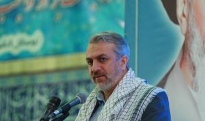 وزیر صنعت، معدن و تجارت: افق‌های روشنی پیش روی کشور است و در این موقعیت مسوولان بار سنگینی به دوش دارند/ تدوین برنامه چهارساله در جهت پیشرفت و توزیع متوازن امکانات کشور