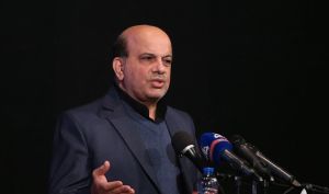 دولت از بانک‌ها و هلدینگ‌های پتروشیمی برای سرمایه‌گذاری در بخش بالادستی صنعت نفت دعوت کرد