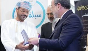 وال استریت ژورنال به نقل از مقامات آمریکایی: مذاکرات عمان و ایران برای افزایش تردد کشتی‌ها در تنگه هرمز، در حال پیشرفت است