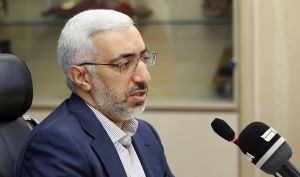 عشقی: ٢ خودروی ایران خودرو وارد بورس کالا می‌شود