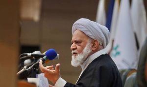 مصباحی مقدم، عضو شورای عالی بورس: تابلوی بورس کالا قیمت های تصنعی در بازار خودرو را حذف می کند/ رانت و دلالی خودرو به حاشیه رفته است