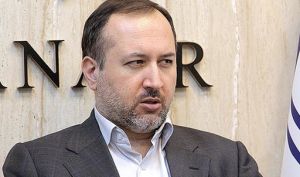 نماینده مجلس: افزایش یواشکی سن بازنشستگی در لایحه بودجه خلاف قانون است؛ بودجه که جای تغییر قوانین دائمی کشور نیست