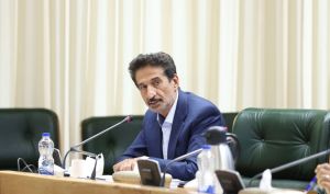 دبیر کل انجمن صنفی کارفرمایی پتروشیمی: عرضه‌کنندگان کالاهای نهایی ارز خود را به قیمت توافقی می‌فروشند