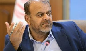 وزیر راه: با ایرلاین‌هایی که قیمت بلیت را کاهش ندهند برخورد می‌شود