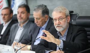 لاریجانی: آمریکا شرط گذاشته که برد موشک‌ها به کمتر از ۵۰۰ کیلومتر برسد