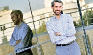 یکی از هشدار دهندگان حبابی بودن بورس در سال ۹۹: تثبیت نرخ سود ۲۳ درصدی در شرایط تورم ۵۰ درصدی خطای راهبردی بود