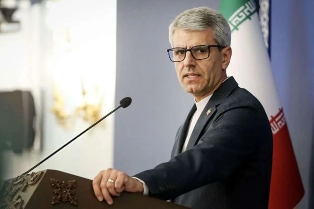 بقائی: نیروهای مسلح ایران برای تمام سناریوها آماده‌اند و دست‌بسته نیستند