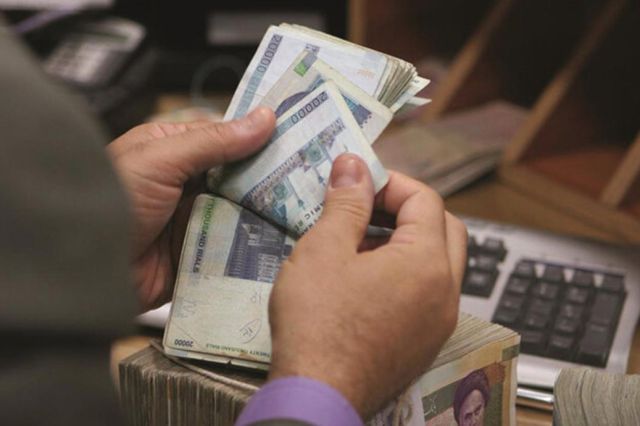 ممنوعیت اخذ وثیقه نقدی قبل و یا بعد از اعطای تسهیلات